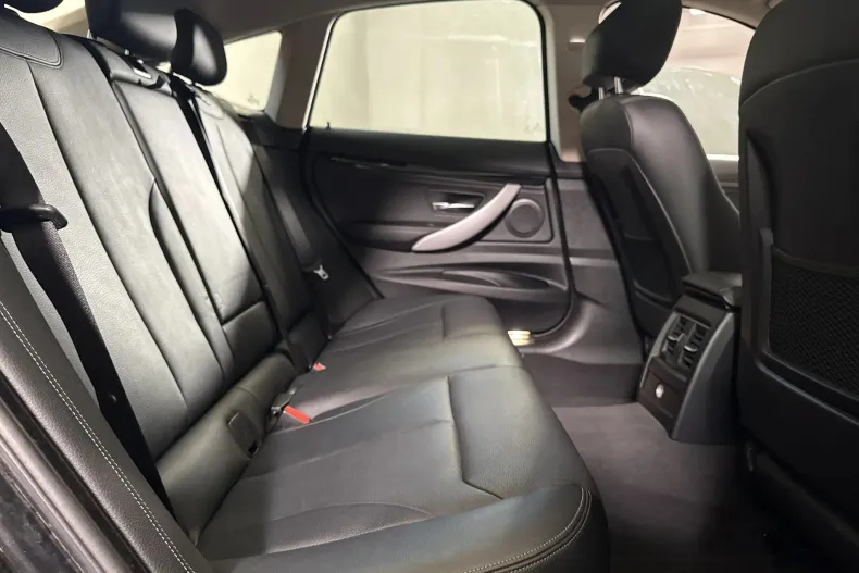 BMW 320d (Seria 3) din 2020 cu 128.865 km - oferta BMW227705 - foto 12