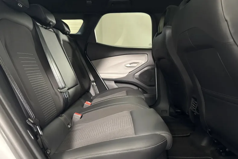 Ford Explorer din 2024 cu 22.261 km - oferta FOR227709 - foto 12