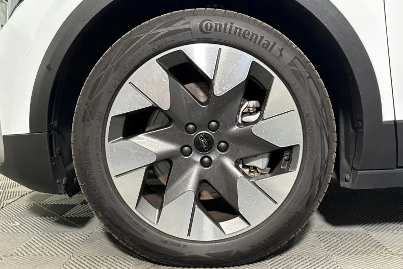Ford Explorer din 2024 cu 22.261 km - oferta FOR227709 - foto 13