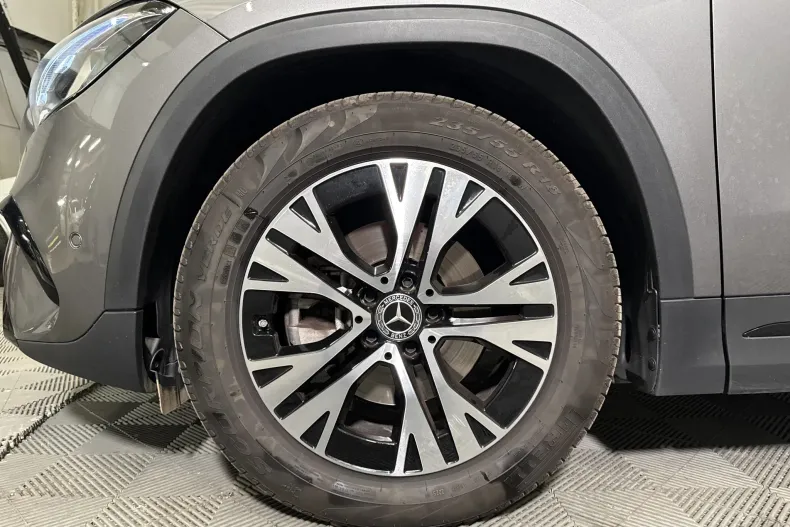 Mercedes-Benz GLA (Clasa GLA) din 2025 cu 21.752 km - oferta MER227714 - foto 13