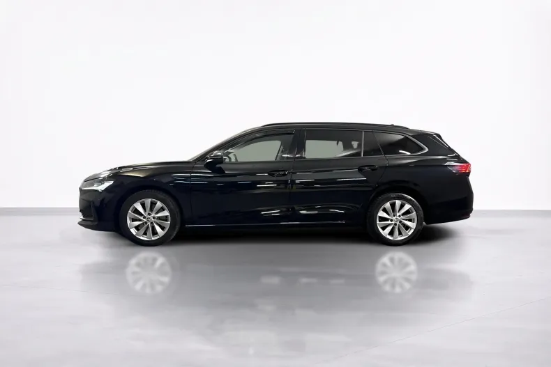 Skoda Superb din 2024 cu 65.975 km - oferta SKO227720 - foto 2