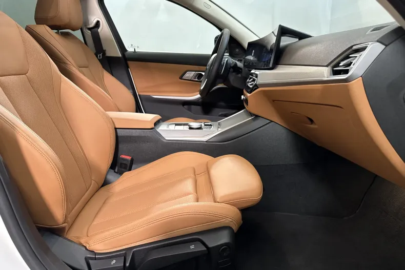 BMW 320d (Seria 3) din 2024 cu 36.217 km - oferta BMW227727 - foto 11