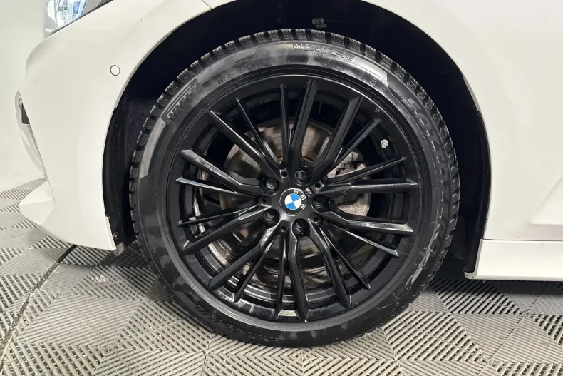 BMW 320d (Seria 3) din 2024 cu 36.217 km - oferta BMW227727 - foto 13