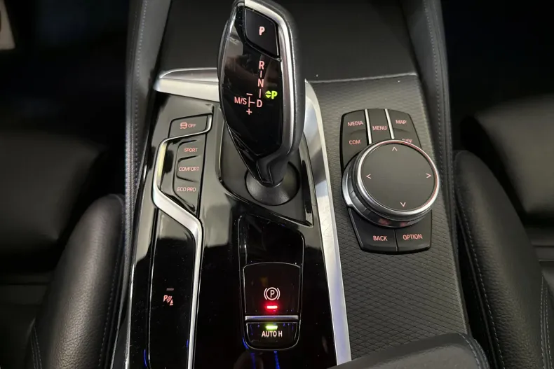 BMW 530d (Seria 5) din 2022 cu 97.742 km - oferta BMW227737 - foto 17