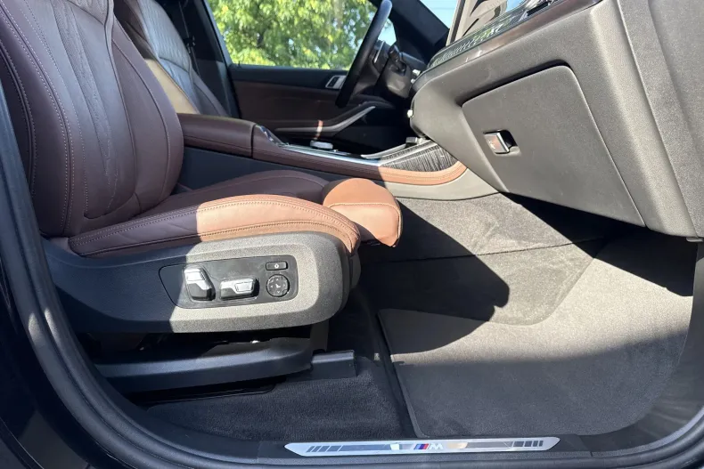 BMW X7 (Seria X) din 2024 cu 89.453 km - oferta BMW227741 - foto 11