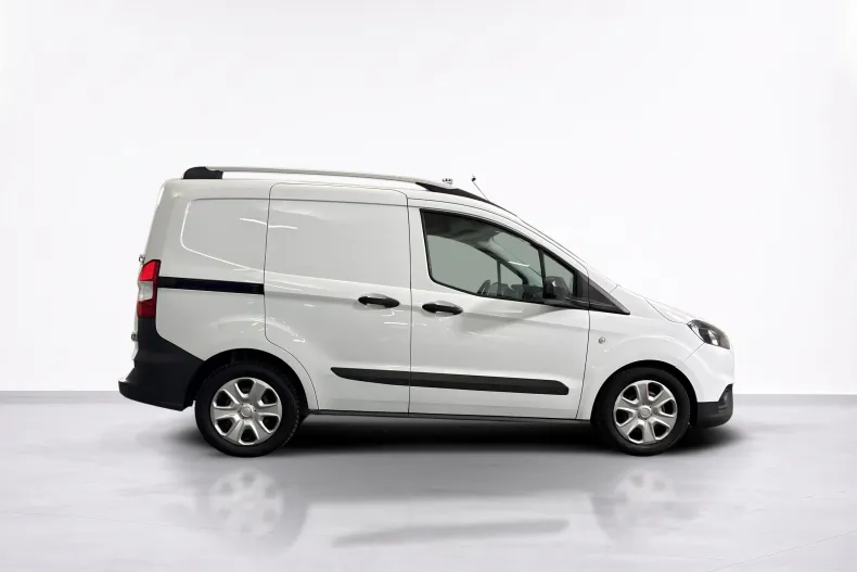 Ford Courier din 2021 cu 66.537 km - oferta FOR227744 - foto 6