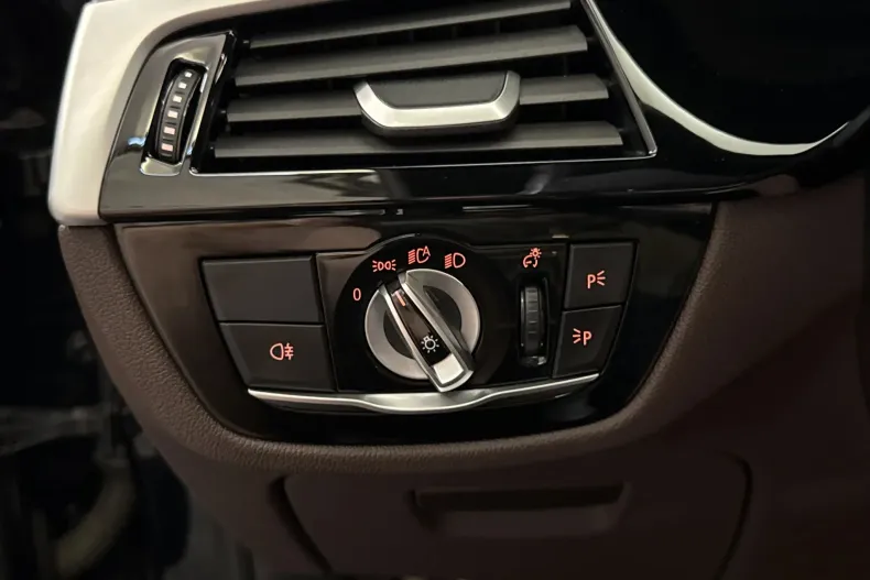 BMW 545e (Seria 5) din 2022 cu 97.351 km - oferta BMW227748 - foto 15