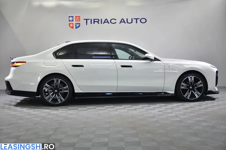 BMW 740d (Seria 7) din 2024 cu 78.671 km - oferta BMW227769 - foto 6