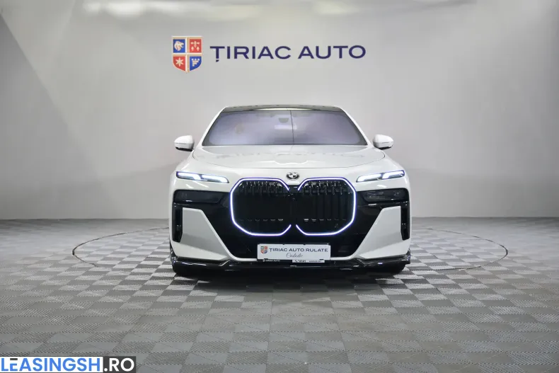BMW 740d (Seria 7) din 2024 cu 78.671 km - oferta BMW227769 - foto 8