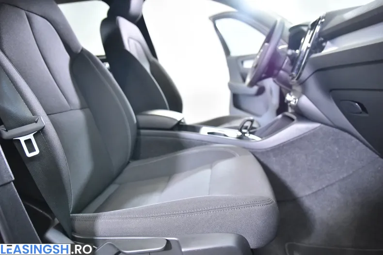 Volvo XC40 din 2021 cu 104.723 km - oferta VOL227772 - foto 11