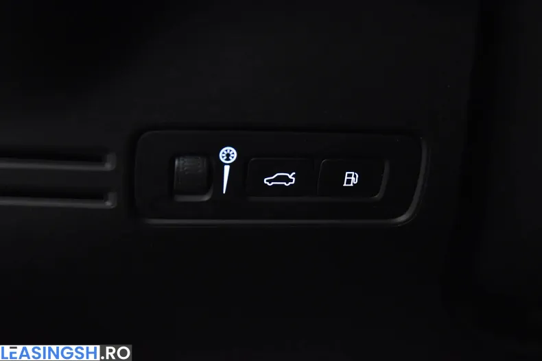 Volvo XC40 din 2021 cu 104.723 km - oferta VOL227772 - foto 15