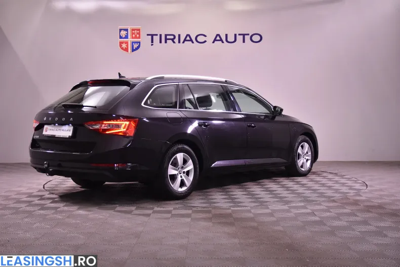 Skoda Superb din 2023 cu 91.921 km - oferta SKO227785 - foto 5
