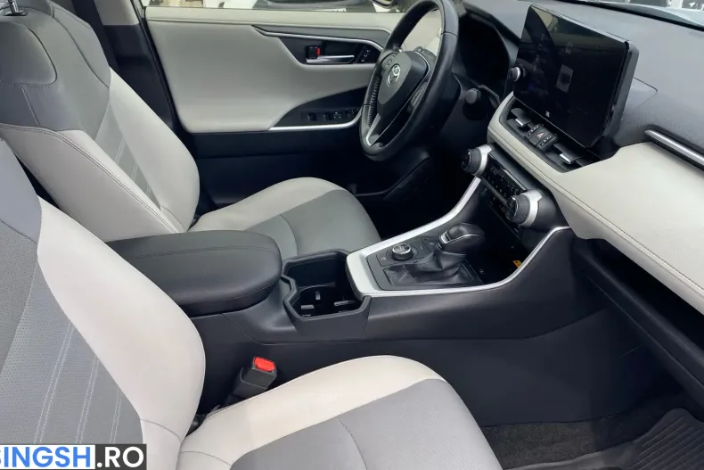 Toyota RAV4 din 2023 cu 81.900 km - oferta TOY227795 - foto 6