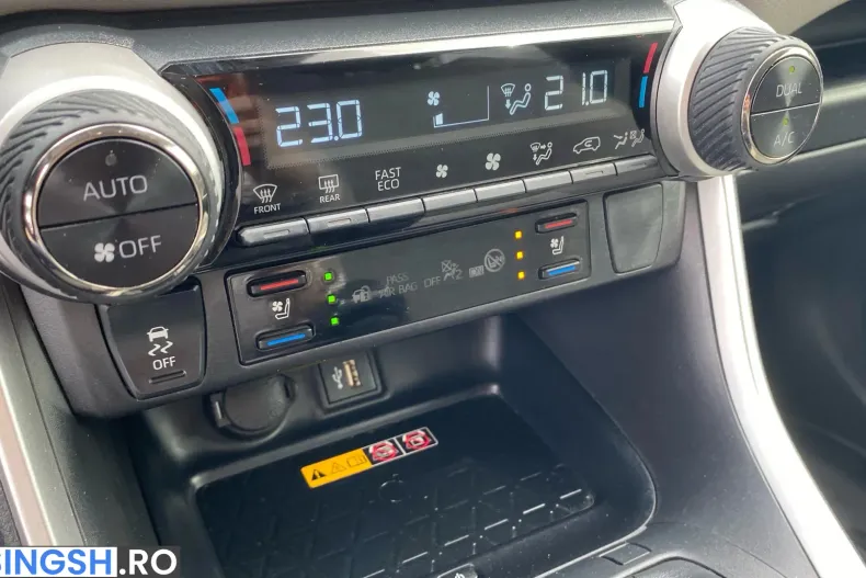 Toyota RAV4 din 2023 cu 81.900 km - oferta TOY227795 - foto 16