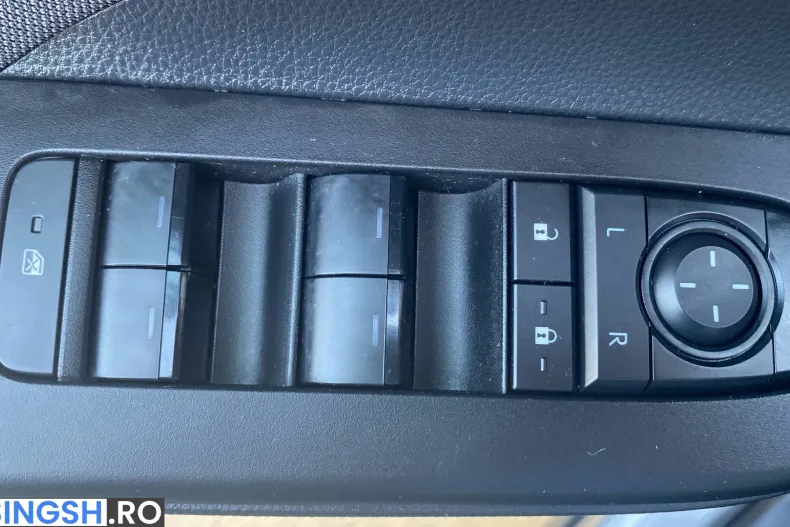 Toyota C-HR din 2025 cu 6.000 km - oferta TOY227796 - foto 12