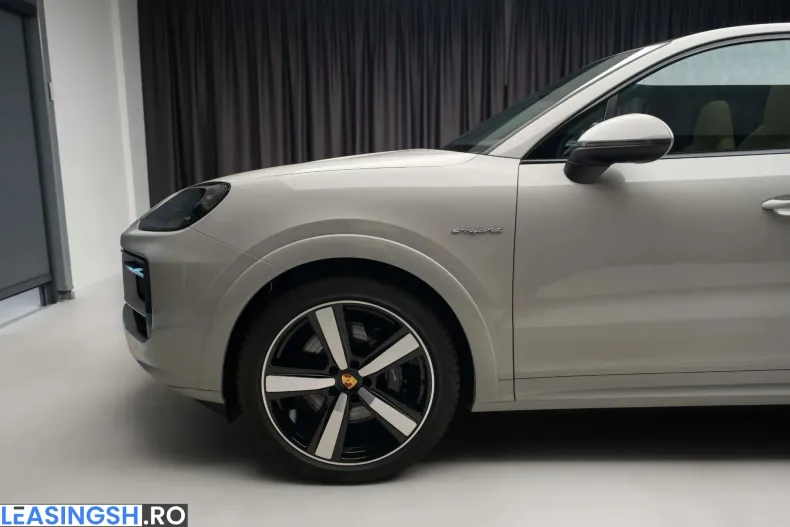Porsche Cayenne Coupe din 2024 cu 10.900 km - oferta POR227800 - foto 10