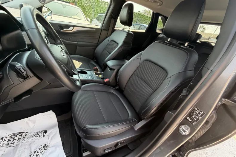 Ford Kuga din 2023 cu 120.000 km - oferta FOR227811 - foto 16