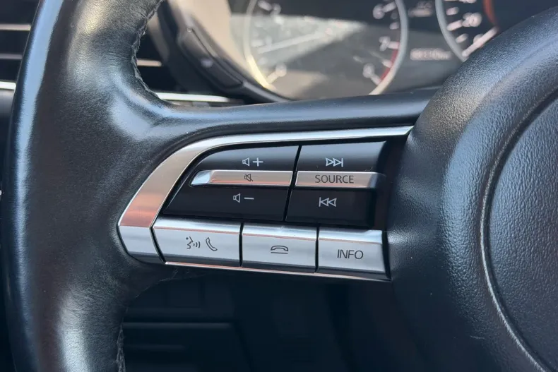 Mazda 3 din 2020 cu 88.000 km - oferta MAZ227812 - foto 33
