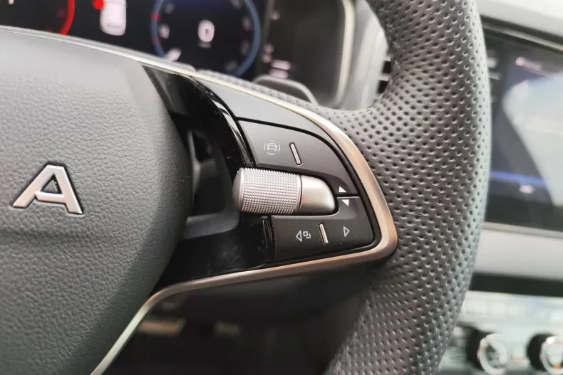 Skoda Karoq din 2025 cu 29.039 km - oferta SKO227828 - foto 12