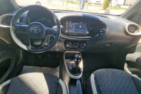 Toyota Aygo (X) din 2023 cu 46.505 km - oferta TOY227845 - foto 11