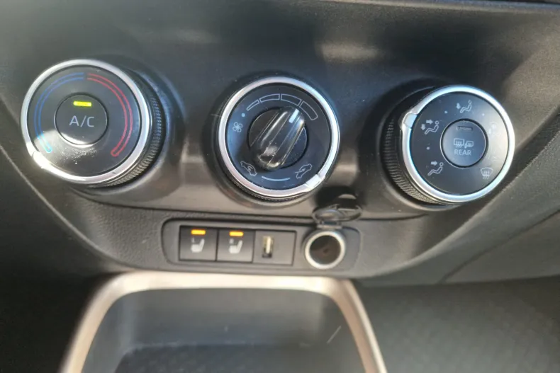 Toyota Aygo (X) din 2023 cu 46.505 km - oferta TOY227845 - foto 17