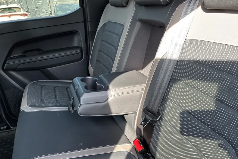 Volkswagen Amarok din 2025 cu 8.000 km - oferta VOL227863 - foto 14