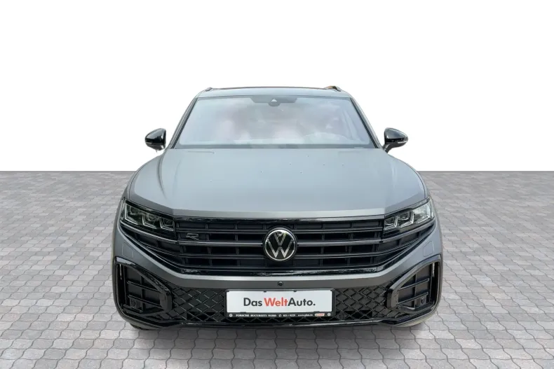 Volkswagen Touareg din 2026 cu 3.000 km - oferta VOL227865 - foto 2