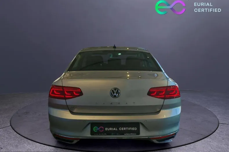 Volkswagen Passat din 2020 cu 155.674 km - oferta VOL227888 - foto 3