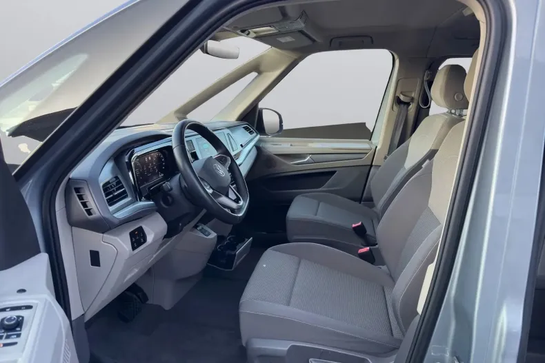 Volkswagen Multivan din 2024 cu 14.700 km - oferta VOL227894 - foto 9