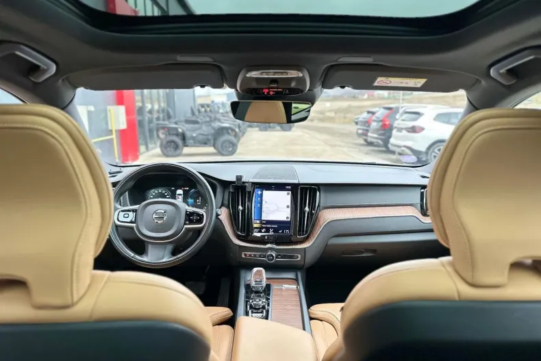 Volvo XC60 din 2021 cu 109.616 km - oferta VOL227897 - foto 26