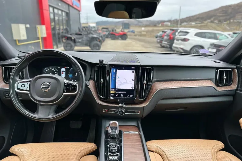 Volvo XC60 din 2021 cu 109.616 km - oferta VOL227897 - foto 28