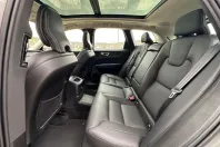 Volvo XC60 din 2021 cu 64.600 km - oferta VOL227898 - foto 14