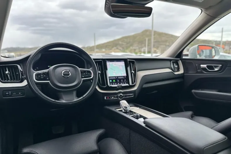 Volvo XC60 din 2021 cu 64.600 km - oferta VOL227898 - foto 16