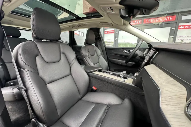Volvo XC60 din 2021 cu 64.600 km - oferta VOL227898 - foto 23