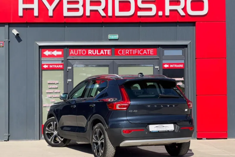 Volvo XC40 din 2021 cu 68.458 km - oferta VOL227899 - foto 4