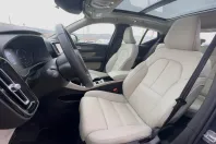Volvo XC40 din 2021 cu 68.458 km - oferta VOL227899 - foto 13