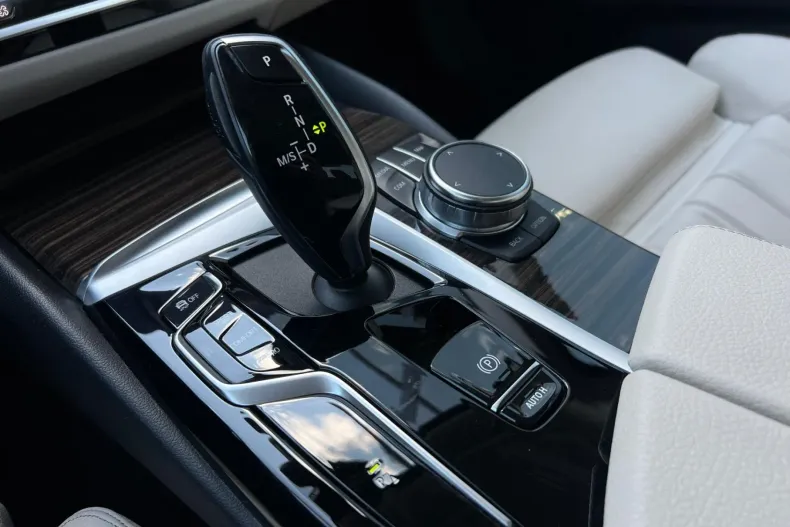 BMW 520d (Seria 5) din 2022 cu 86.816 km - oferta BMW227904 - foto 14