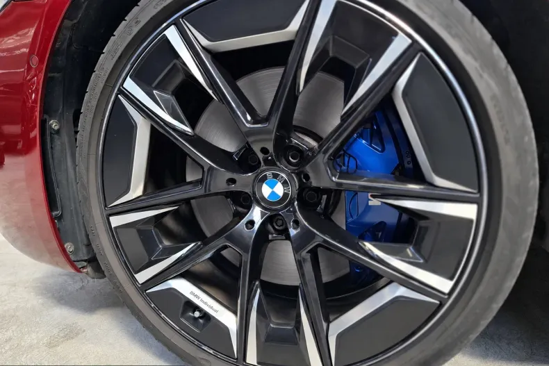 BMW 530d (Seria 5) din 2023 cu 66.100 km - oferta BMW227916 - foto 19