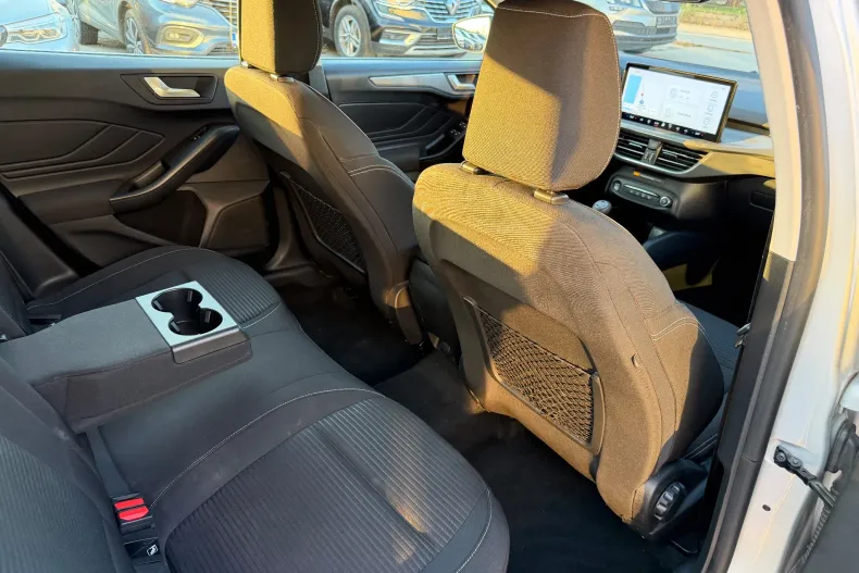 Ford Focus din 2023 cu 103.863 km - oferta FOR227927 - foto 8
