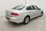Volkswagen Passat din 2021 cu 83.502 km - oferta VOL227932 - foto 2