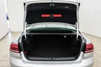 Volkswagen Passat din 2021 cu 83.502 km - oferta VOL227932 - foto 11