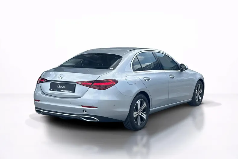 Mercedes-Benz C 180 (Clasa C) din 2026 cu 10 km - oferta MER227935 - foto 4