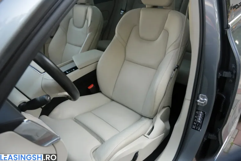 Volvo XC60 din 2021 cu 157.777 km - oferta VOL227940 - foto 23