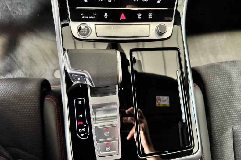 Audi Q8 din 2025 cu 19.000 km - oferta AUD227948 - foto 11