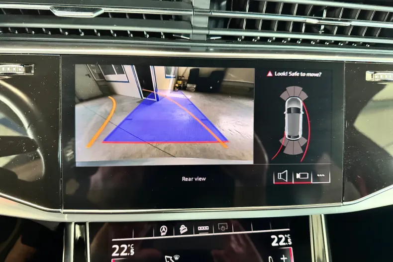 Audi Q8 din 2025 cu 19.000 km - oferta AUD227948 - foto 12