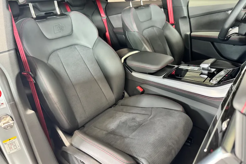Audi Q8 din 2025 cu 19.000 km - oferta AUD227948 - foto 25