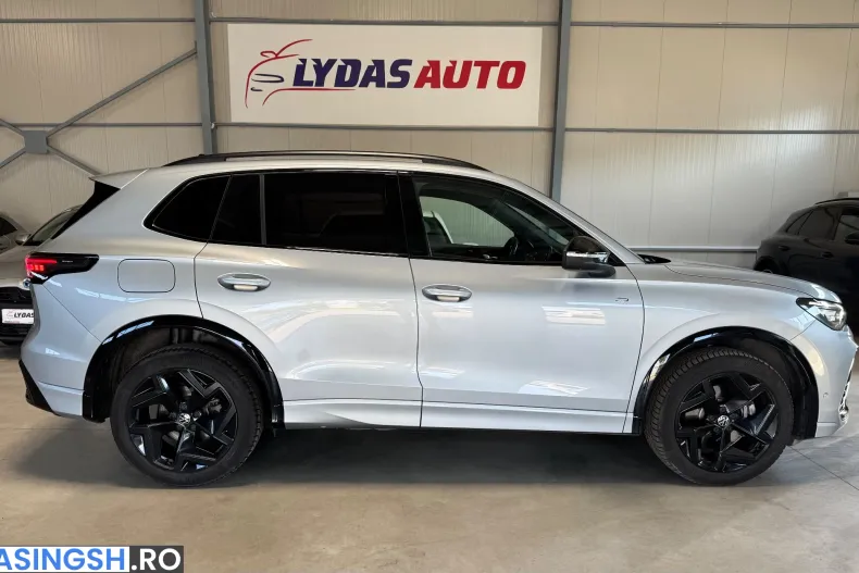 Volkswagen Tiguan din 2024 cu 44.224 km - oferta VOL227949 - foto 4