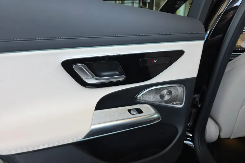 Mercedes-Benz E (Clasa E) din 2025 cu 5 km - oferta MER227950 - foto 10