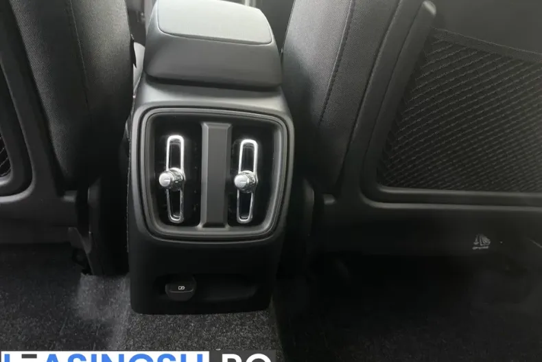 Volvo C40 din 2025 cu 3.500 km - oferta VOL227964 - foto 20