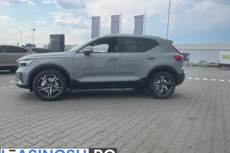 Volvo XC40 din 2025 cu 1 km - oferta VOL227965 - foto 5